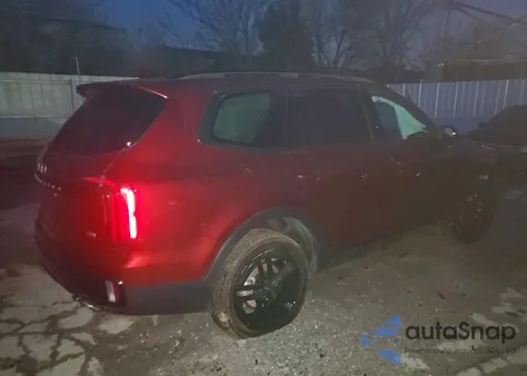 2024 Kia Telluride Ex z USA, uszkodzony, nr VIN 5XYP3DGC7RG546993